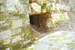 Hatjiroussos Cave